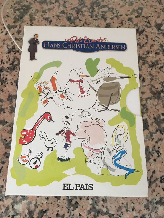 Ocho dvd de cuentos  clásicos de Andersen.