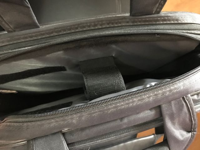 Maletín portátil TARGUS