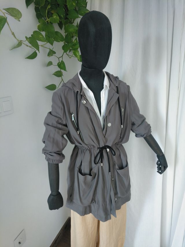 Parka MANGO fluida T.XS/S