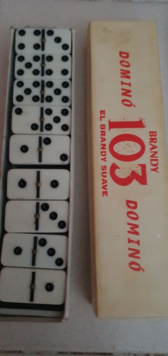 Juego d Domino, Brandy 103