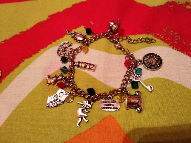 pulsera alicia en el país de las maravillas