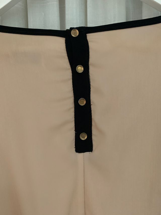 Vestido rosa de Fórmula Joven