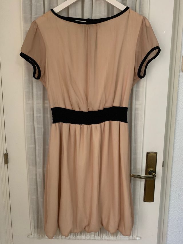 Vestido rosa de Fórmula Joven