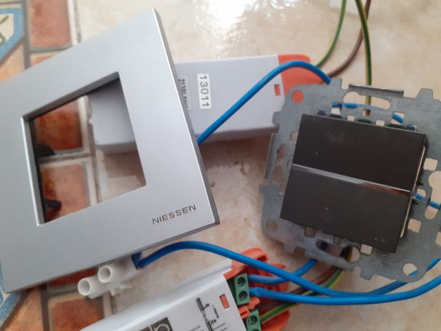 DOS FOCOS LED + SISTEMA