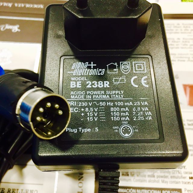 Alimentador +8.5V + 15V -15V