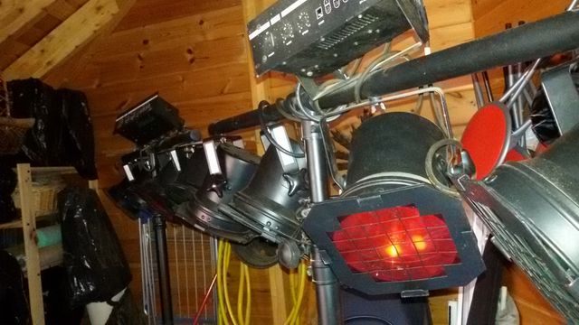 EQUIPO DE LUCES FOCOS