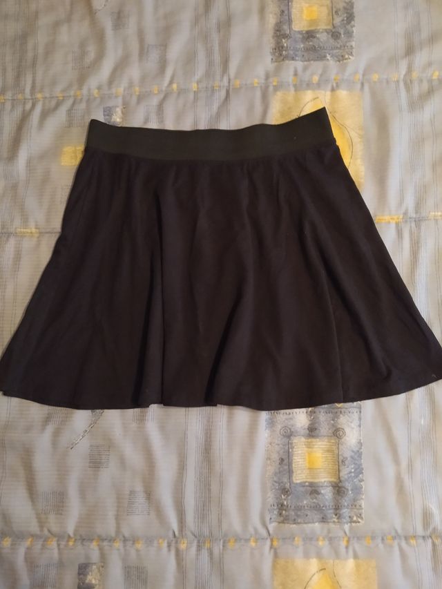 falda skater negra