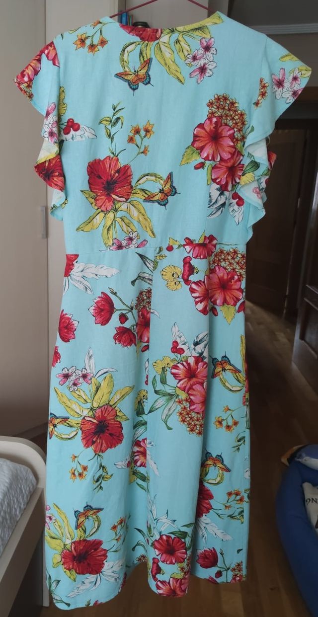 Vestido estampado Cortefiel. talla S