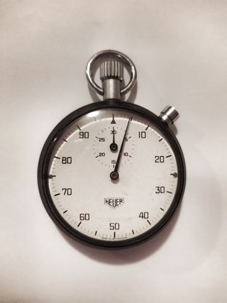 Cronometro Heuer centesimal antiguo de segunda mano por 110 EUR en  Valladolid en WALLAPOP