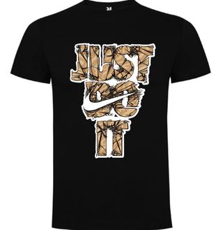 CAMISETA NIKE PERSONALIZADA TODAS LAS TALLAS de segunda mano por 25 EUR en  Fortuna en WALLAPOP