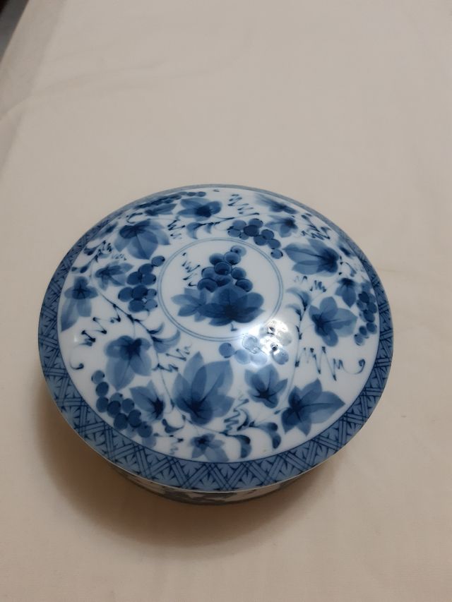 Porcelana japonesa redonda
