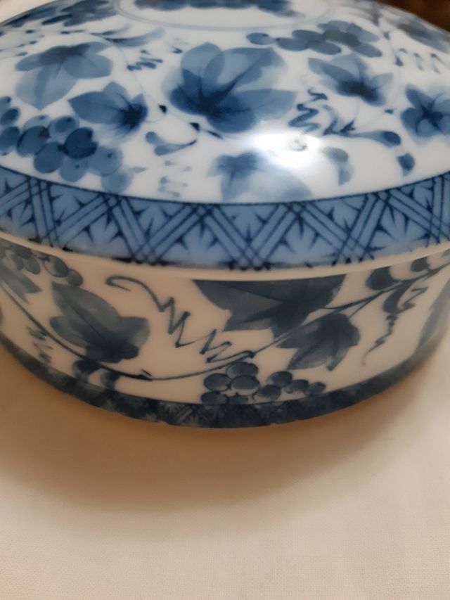 Porcelana japonesa redonda