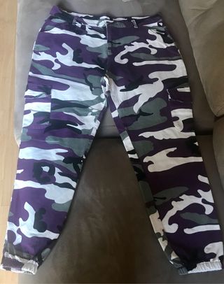 Pantalones camuflaje de segunda mano en Sevilla en WALLAPOP