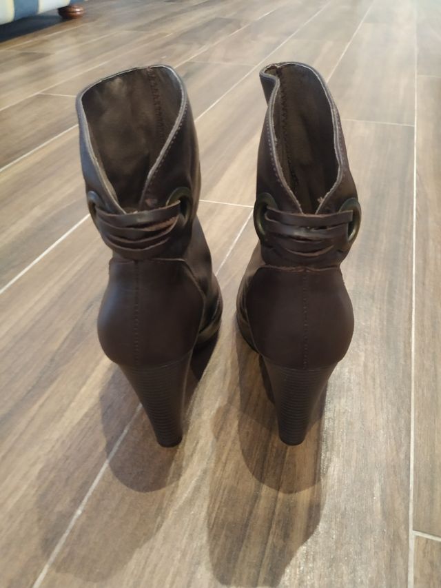 Botines piel marrón. Patricia, Miller. Talla 39