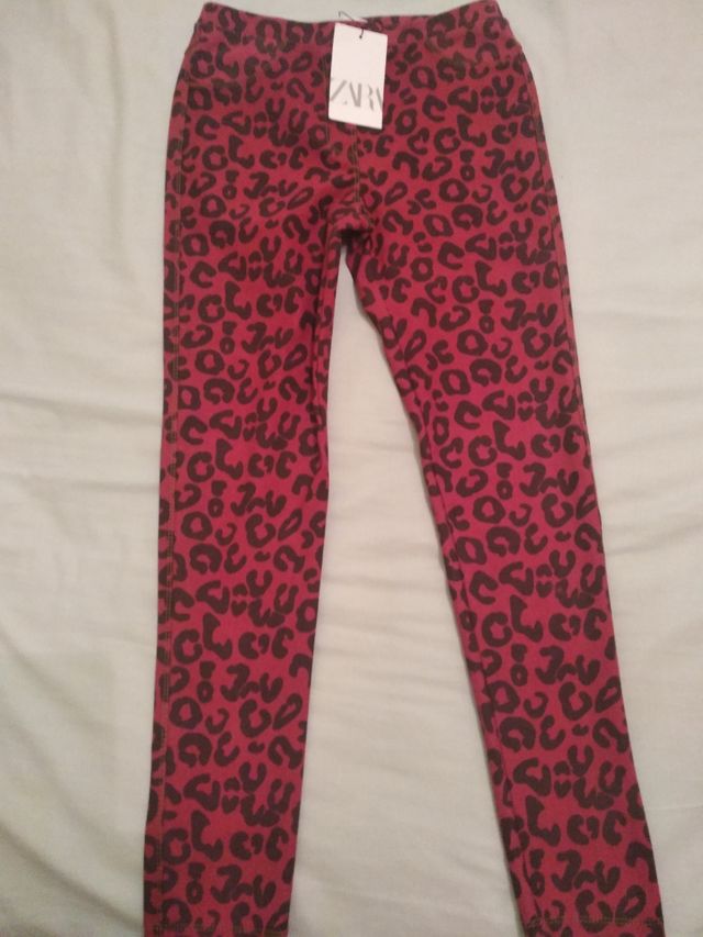 Pantalon/Malla de Zara.
