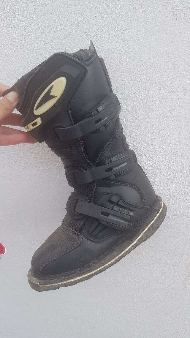 Botas niño Marca AXO 