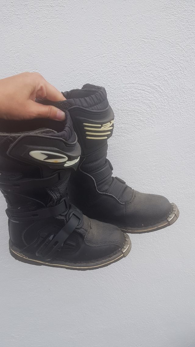 Botas niño Marca AXO 