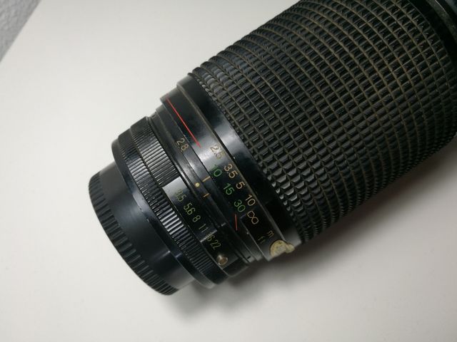 Canon T70 + 28-200mm Macro Hanimex 28-200mm