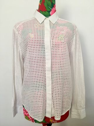 Camisas Uterque de segunda mano en Barcelona en WALLAPOP Camisa Uterque de segunda mano por 30 € en Barcelona en WALLAPOP