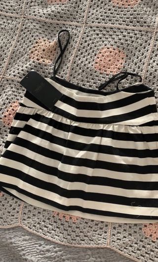 Top blanco Zara de segunda mano en Málaga en WALLAPOP Top blanco Zara de segunda mano en la provincia de Málaga en