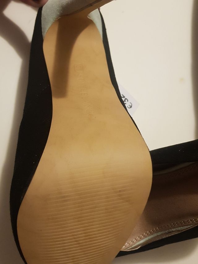 Tacones negros con verde