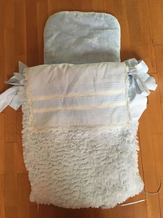 Saco bebés capazo de segunda mano en la provincia de Saco Capazo + Colcha Morrosquina Pique Blanco Puntilla Ro