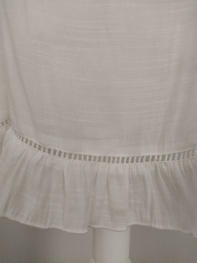 H&M. Camiseta corta de tirantes para mujer