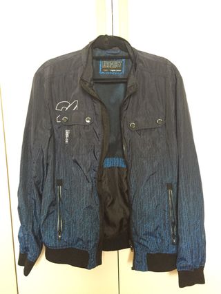 Chaqueta Urbndist Angelo Litrico. de segunda mano por 10 EUR en  Vitoria-Gasteiz en WALLAPOP