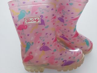 Botas de agua niña luminosas talla 24 de segunda mano por 5 EUR en Roses en  WALLAPOP
