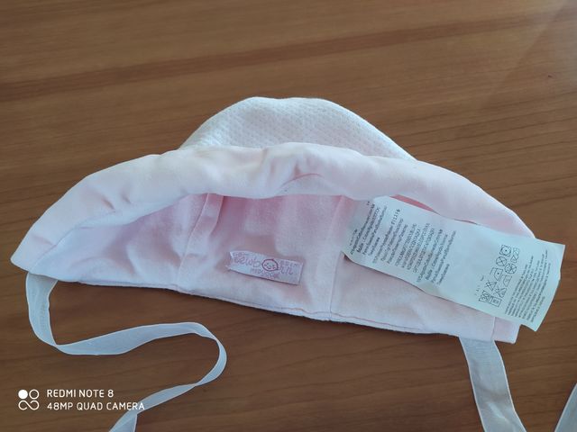 Abrigo rosa bebe sin estrenar. T.4-6 M.