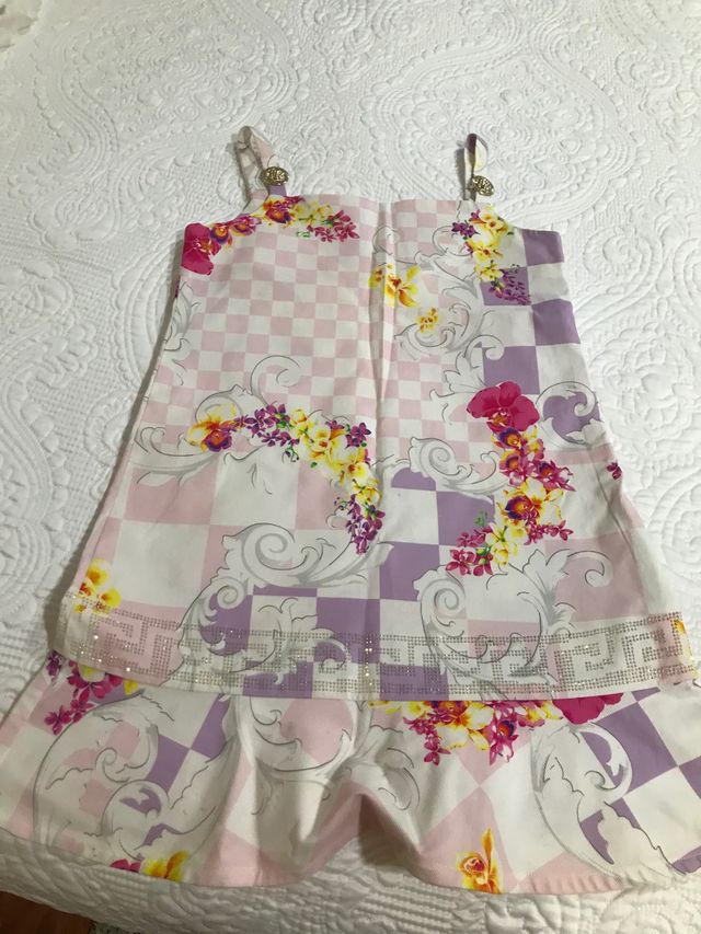 vestido versace infantil.