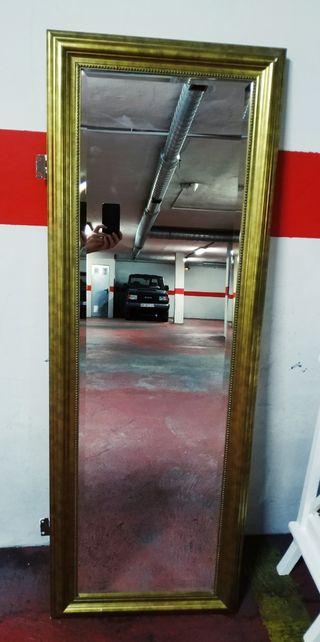 Espejo de pared cuerpo entero de segunda mano en WALLAPOP