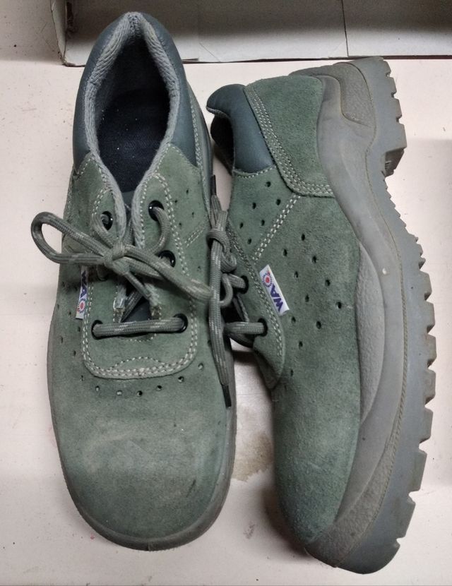 Botas de seguridad número 42