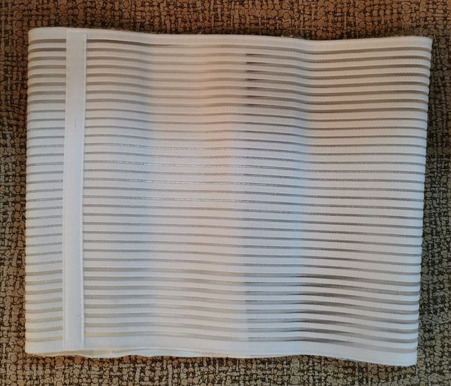 Faja postparto marca Chicco S como nueva