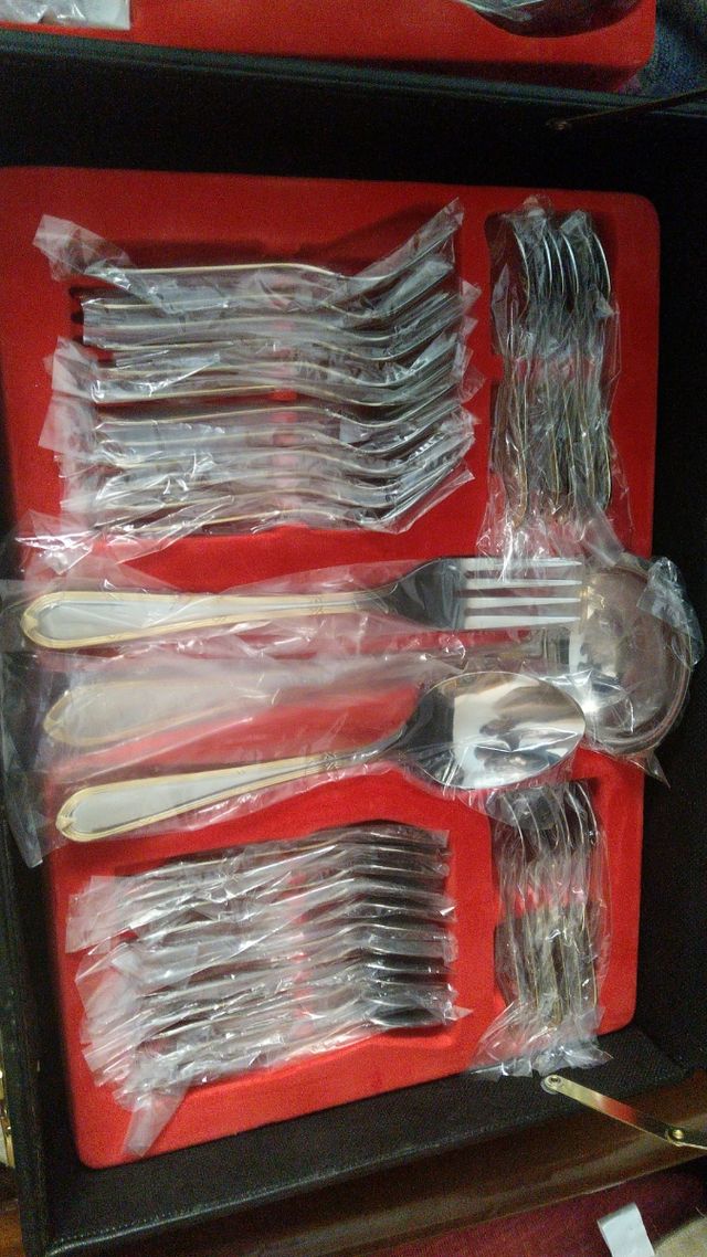 Cubertería Solingen 18/10 filo de oro