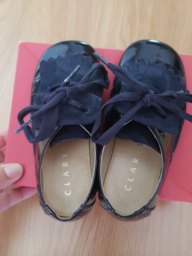 zapato charol azul marino