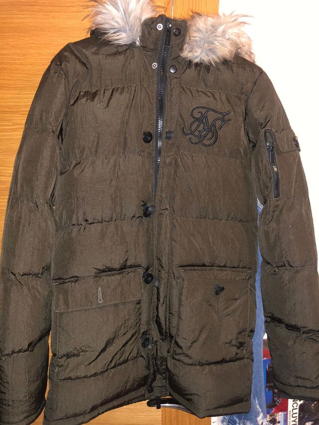 Chaquetón SIK-SILK cálido, muy bien cuidado