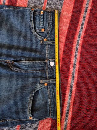 Levis 511 W30 L30 de segunda mano por 43,95 EUR en Madrid en WALLAPOP