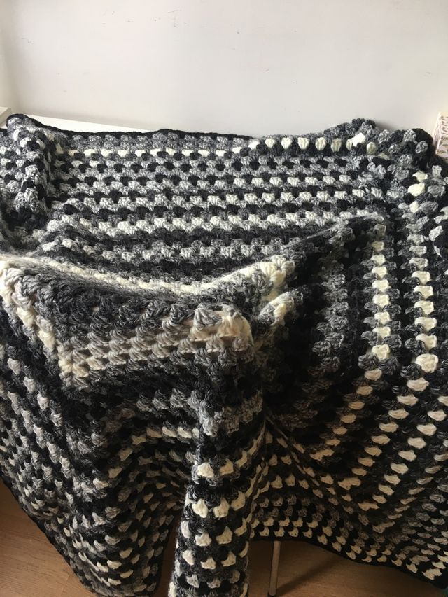 Manta nueva hecha a mano