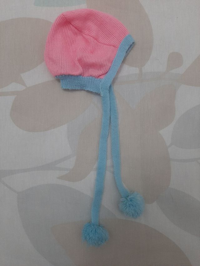 Gorrito lana muñeca Monina de Jesmar. Nancy