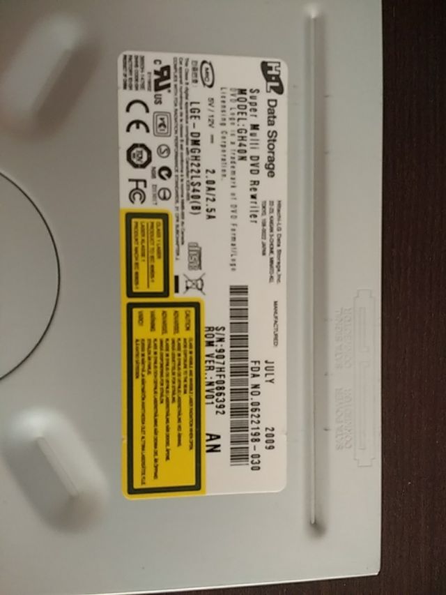 Lector grabador de DVD.