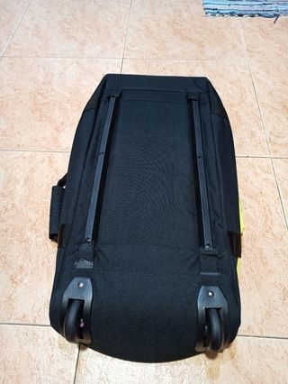 Mochila con ruedas, 60 litros capacidad de segunda mano por 15 EUR en  Valdemoro en WALLAPOP