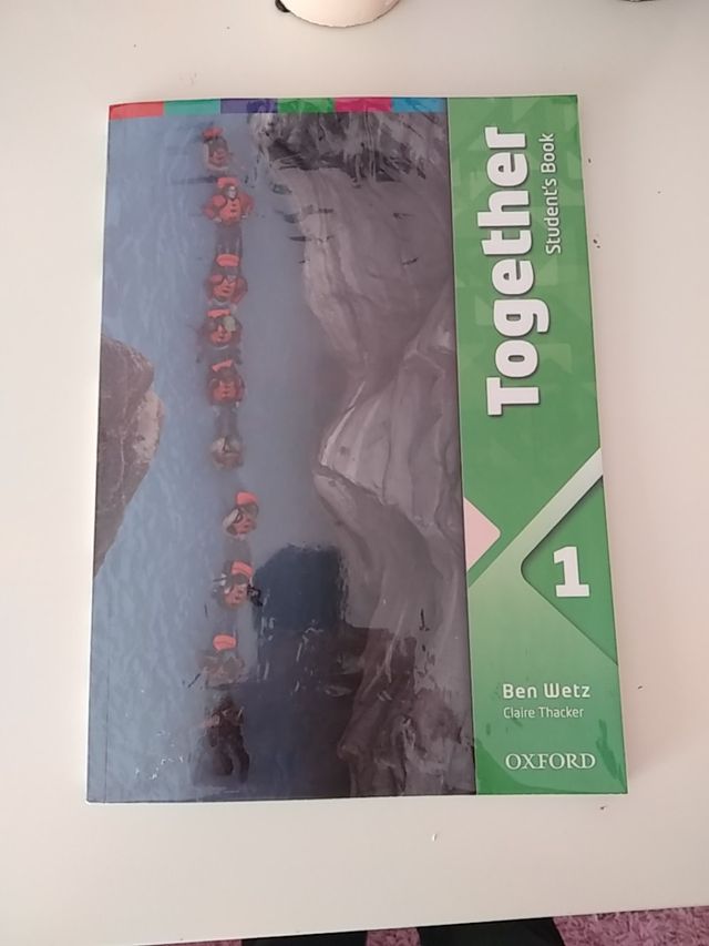 Together 1. Student's Book - 9780194515535