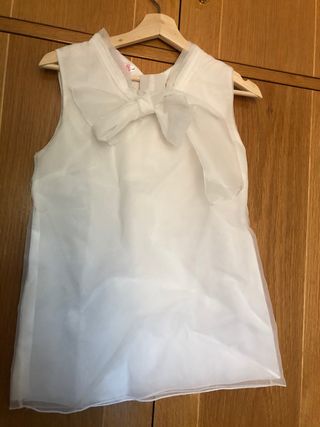 Blusa Mango blanca de segunda mano en Cuenca en WALLAPOP Blusa Mango blanca de segunda mano en la provincia de