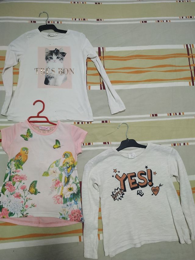 3 camisetas de niña de 6 a 8 años.