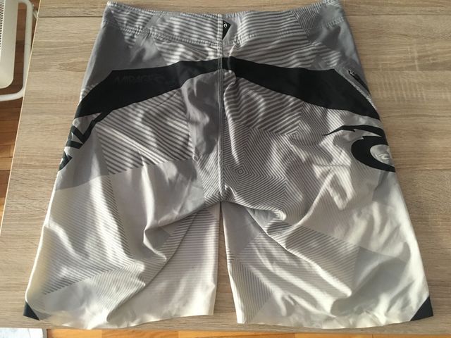 Pantalones baño bañador RIPCURL, talla 31 (M)