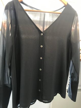 Blusa Biombo 13 de segunda mano en la provincia de Madrid en Blusa Biombo 13 de segunda mano en WALLAPOP