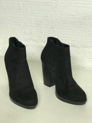 BOTIN CAMPERO ANTE NEGRO ZARA T.38