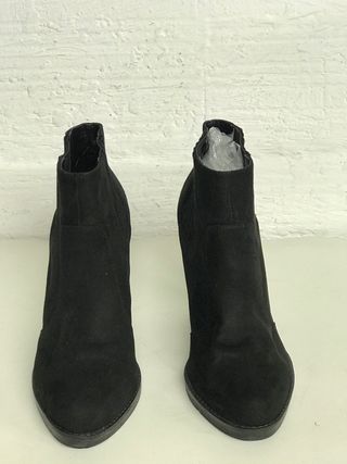 BOTIN CAMPERO ANTE NEGRO ZARA T.38