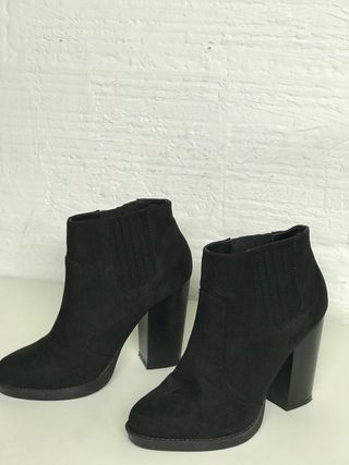 BOTIN CAMPERO ANTE NEGRO ZARA T.38